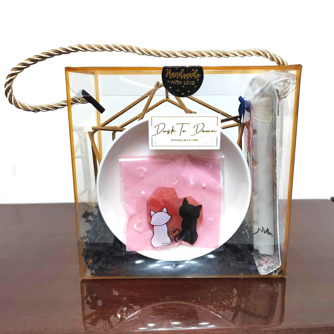 Wax Melts Burner & 60g of strong scented Wax Melts / Valentine’s Day, Mother’s Day